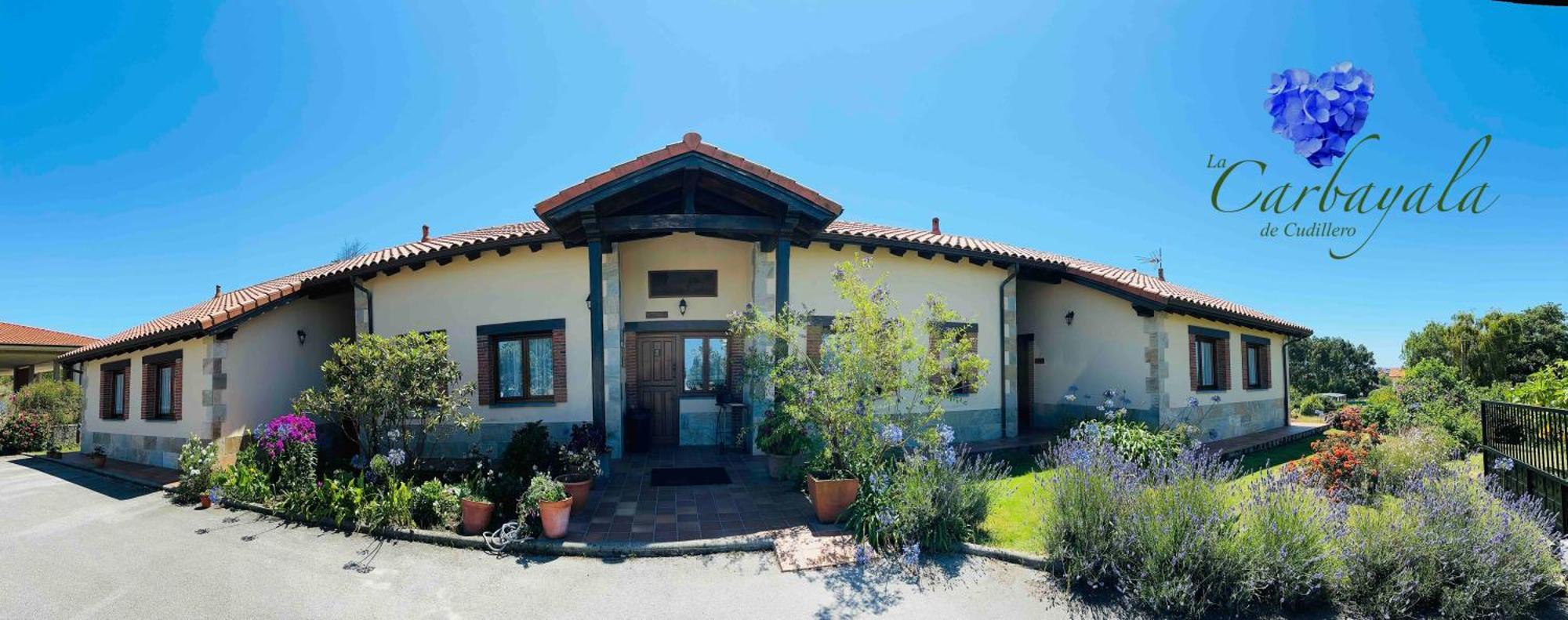 Apartamentos Rurales La Carbayala Ovinana  ภายนอก รูปภาพ