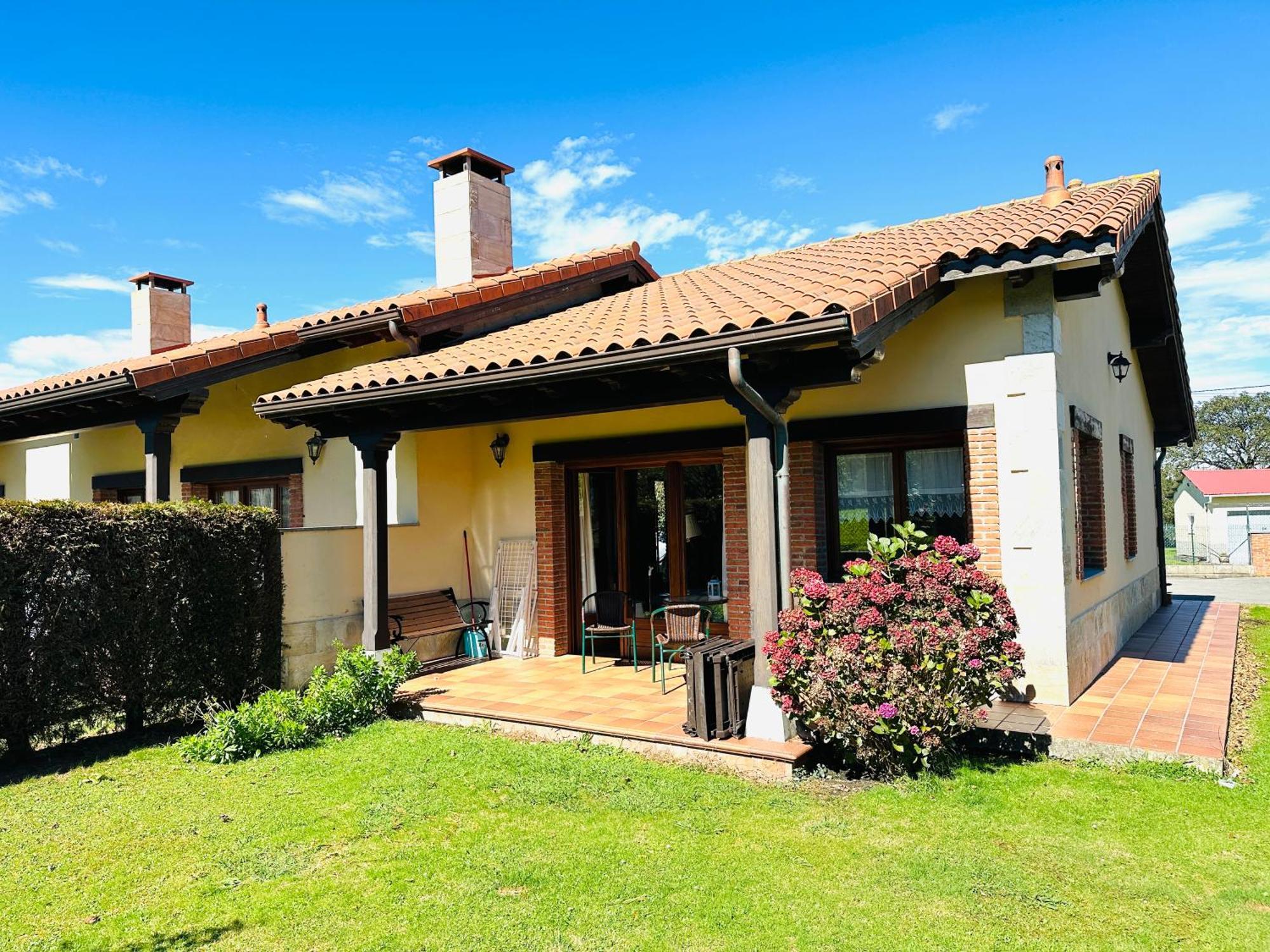 Apartamentos Rurales La Carbayala Ovinana  ภายนอก รูปภาพ