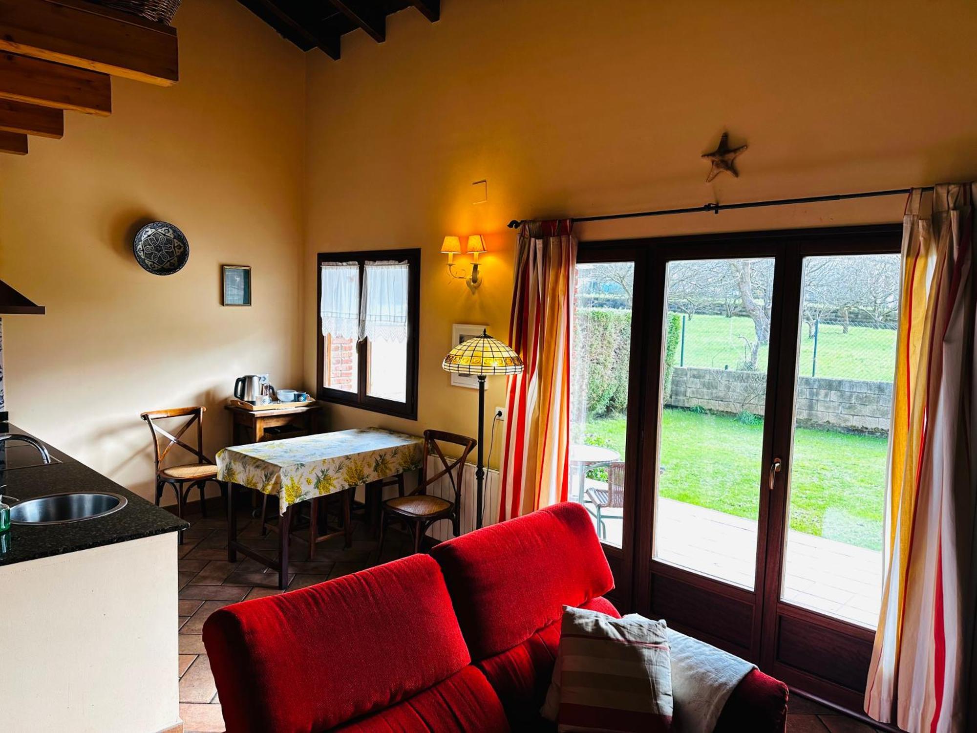Apartamentos Rurales La Carbayala Ovinana  ภายนอก รูปภาพ