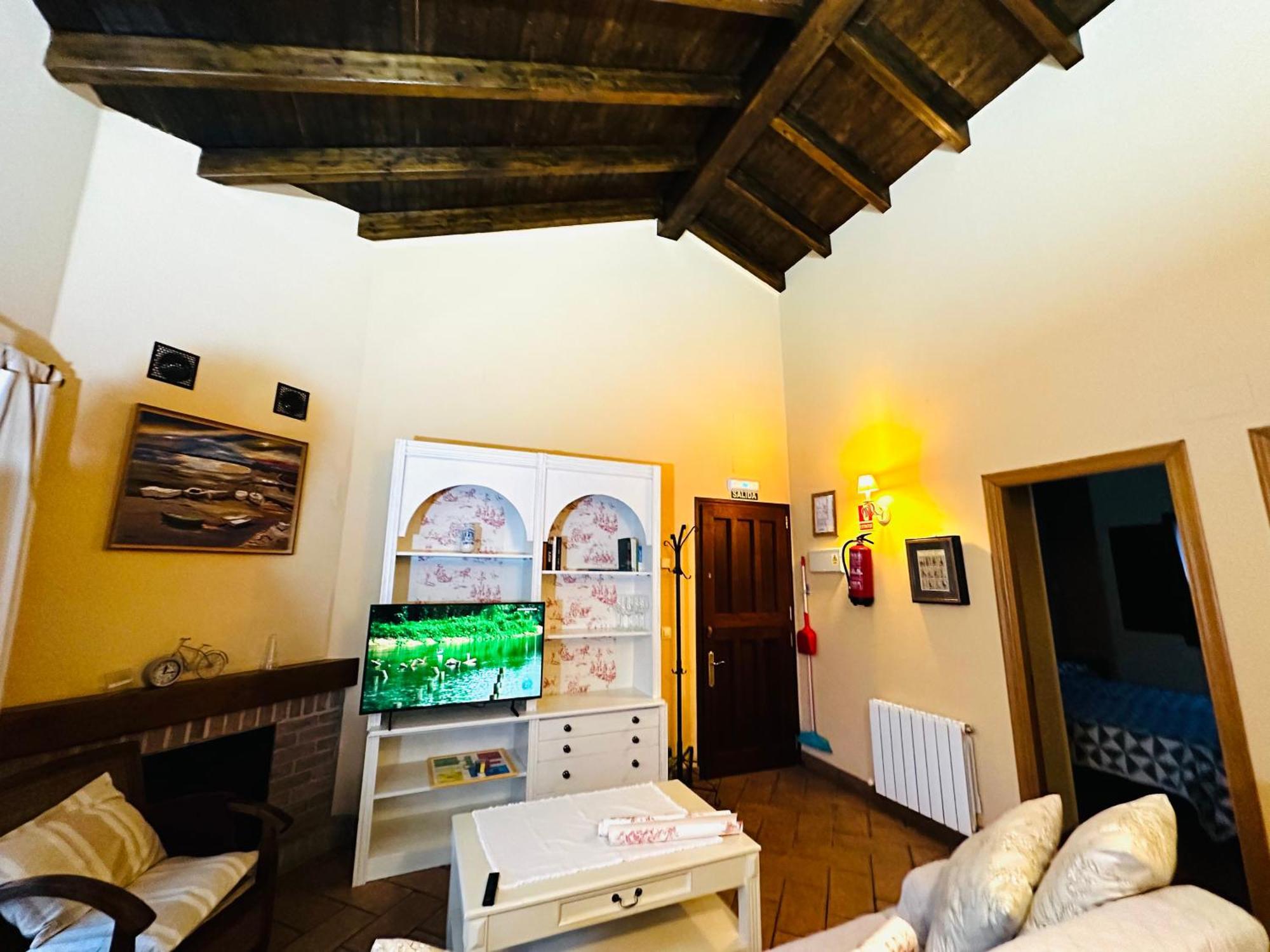 Apartamentos Rurales La Carbayala Ovinana  ภายนอก รูปภาพ
