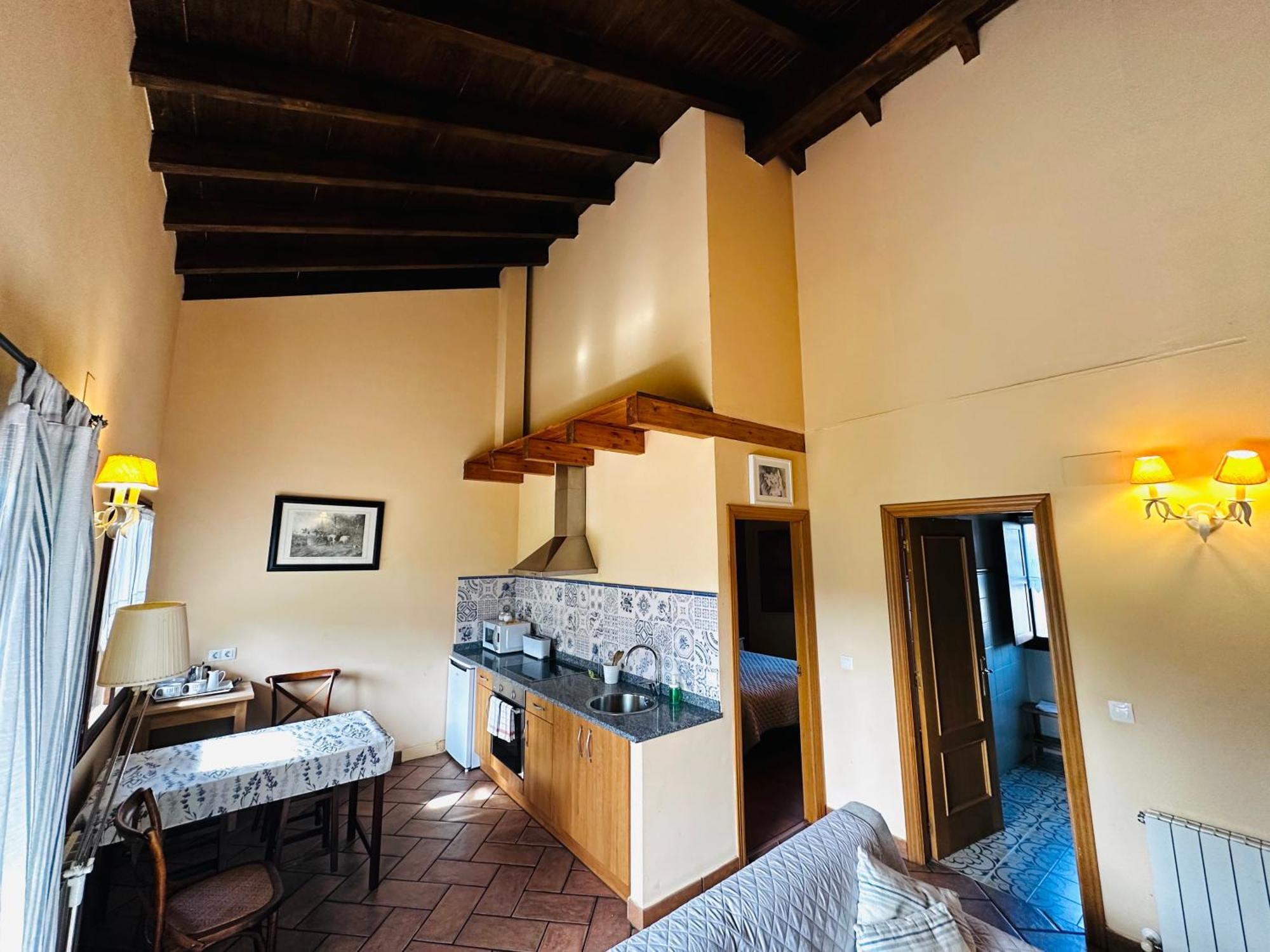 Apartamentos Rurales La Carbayala Ovinana  ภายนอก รูปภาพ