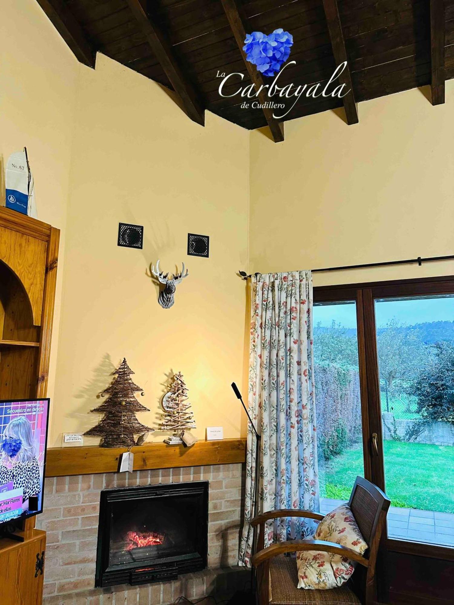 Apartamentos Rurales La Carbayala Ovinana  ภายนอก รูปภาพ