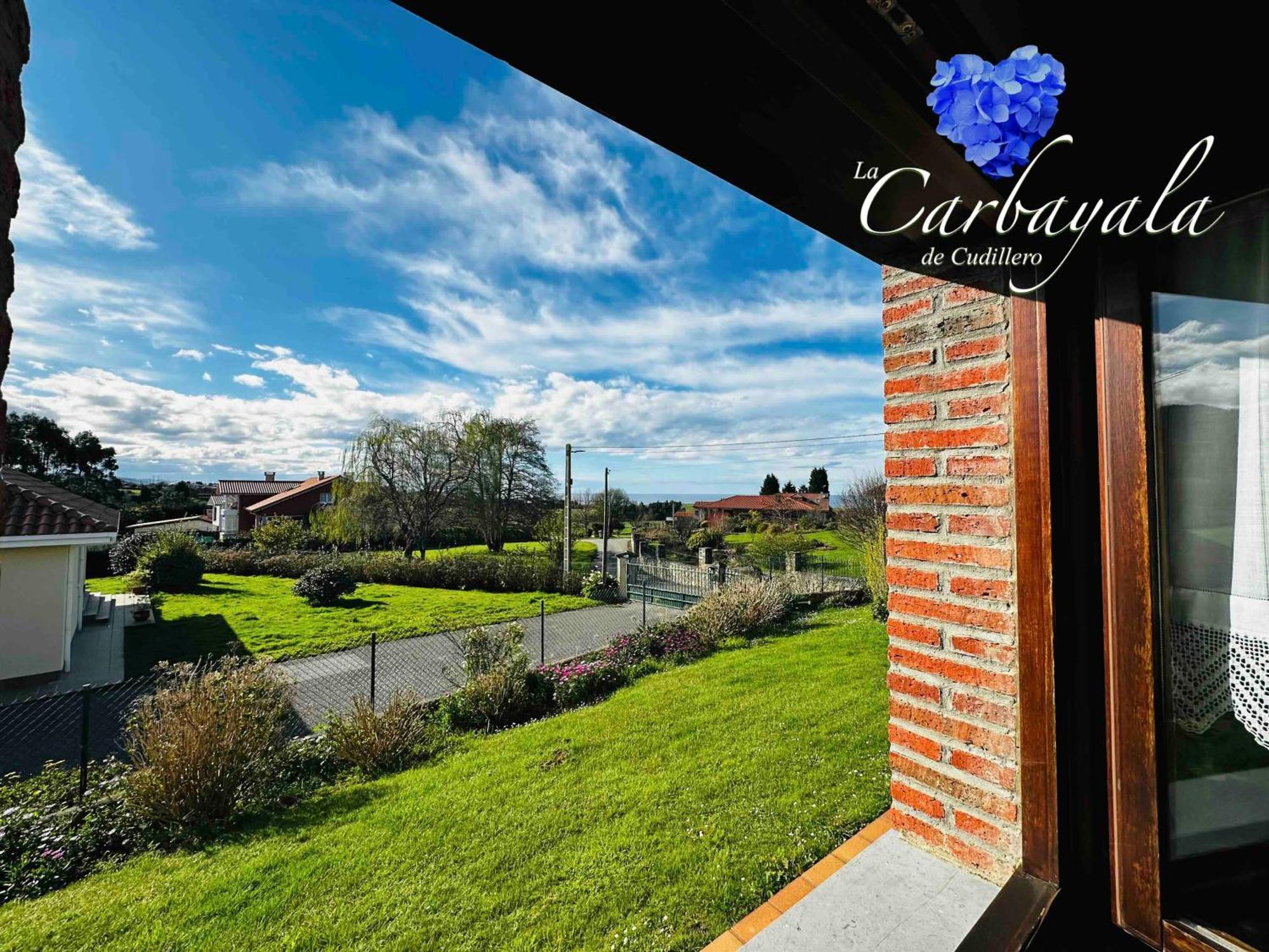 Apartamentos Rurales La Carbayala Ovinana  ภายนอก รูปภาพ
