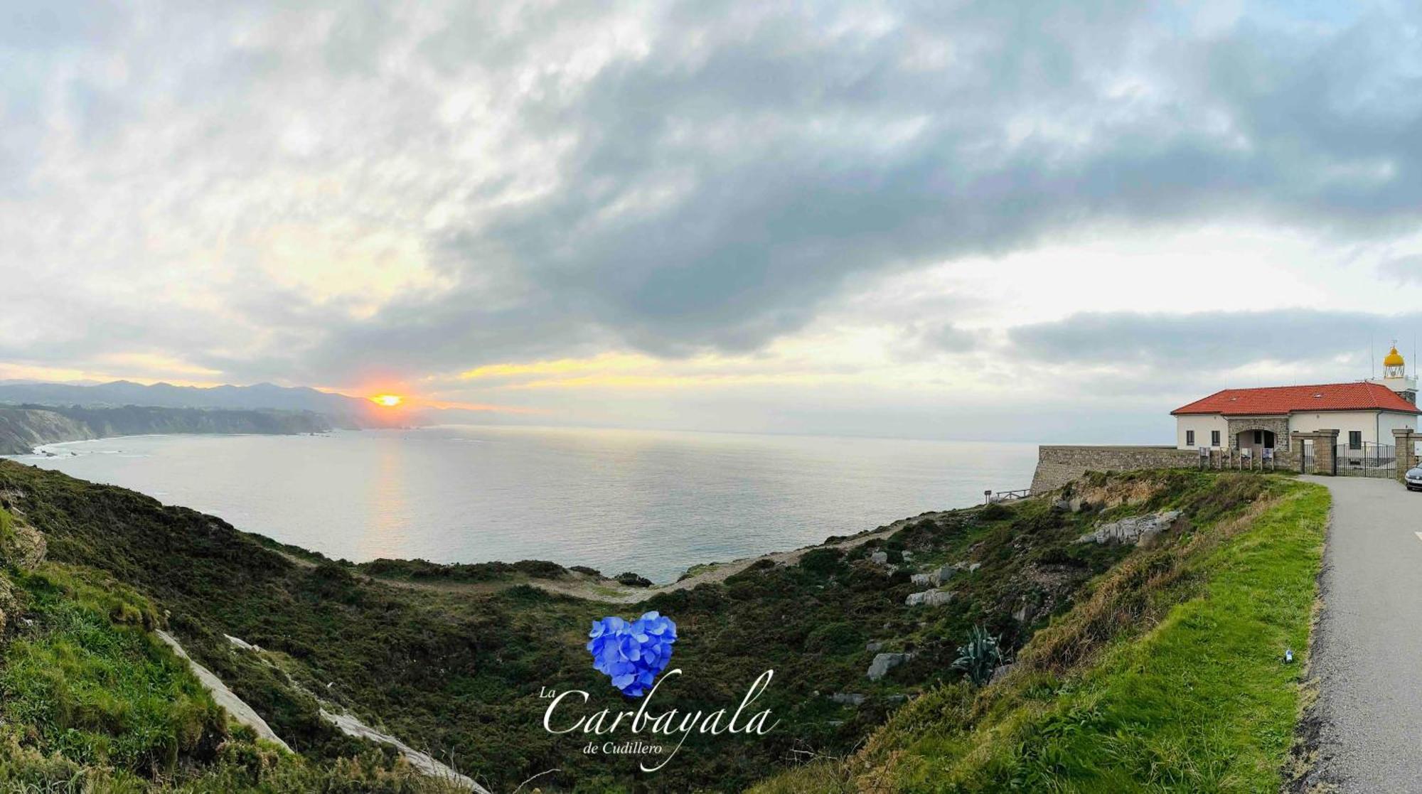 Apartamentos Rurales La Carbayala Ovinana  ภายนอก รูปภาพ