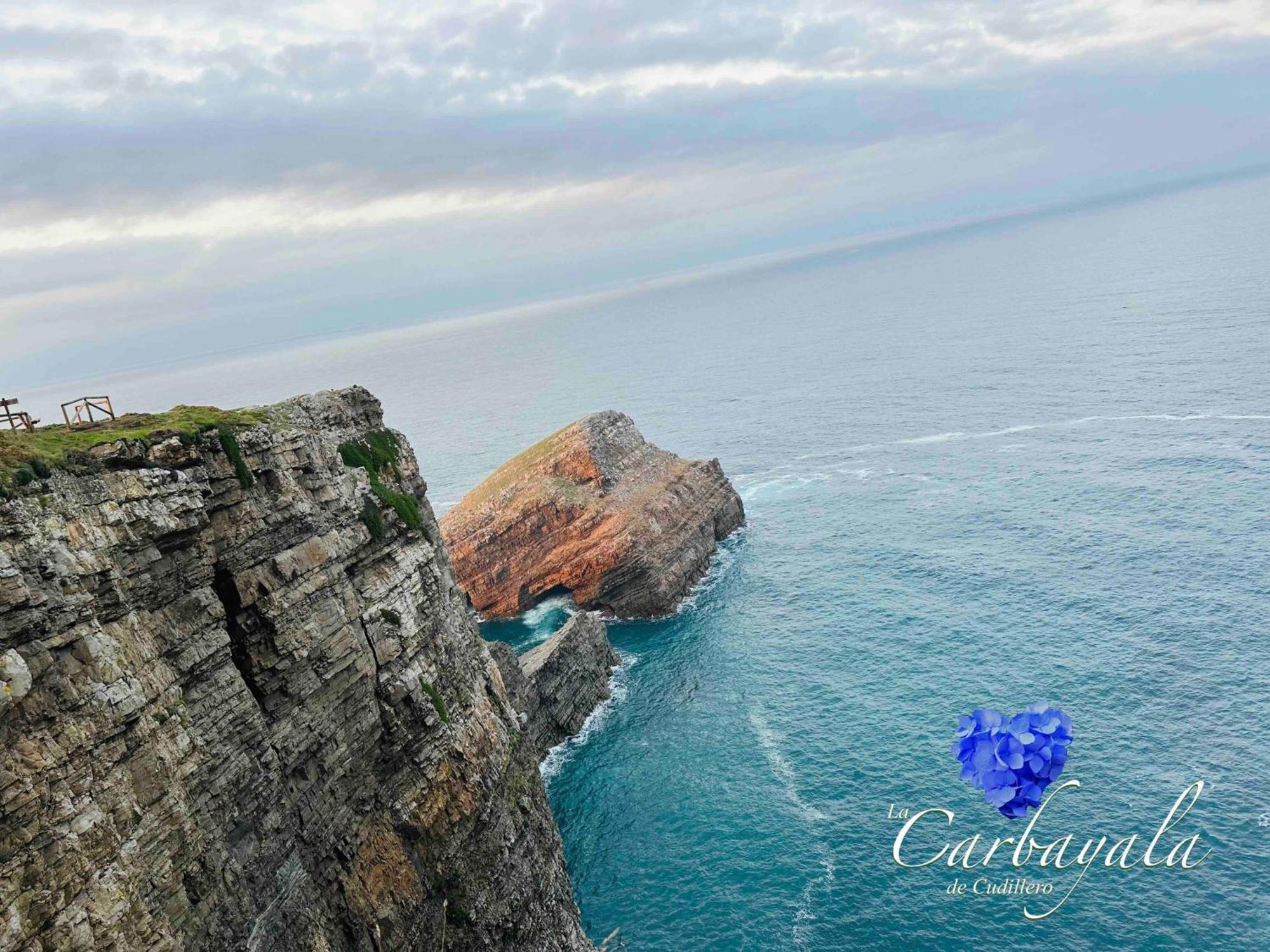 Apartamentos Rurales La Carbayala Ovinana  ภายนอก รูปภาพ