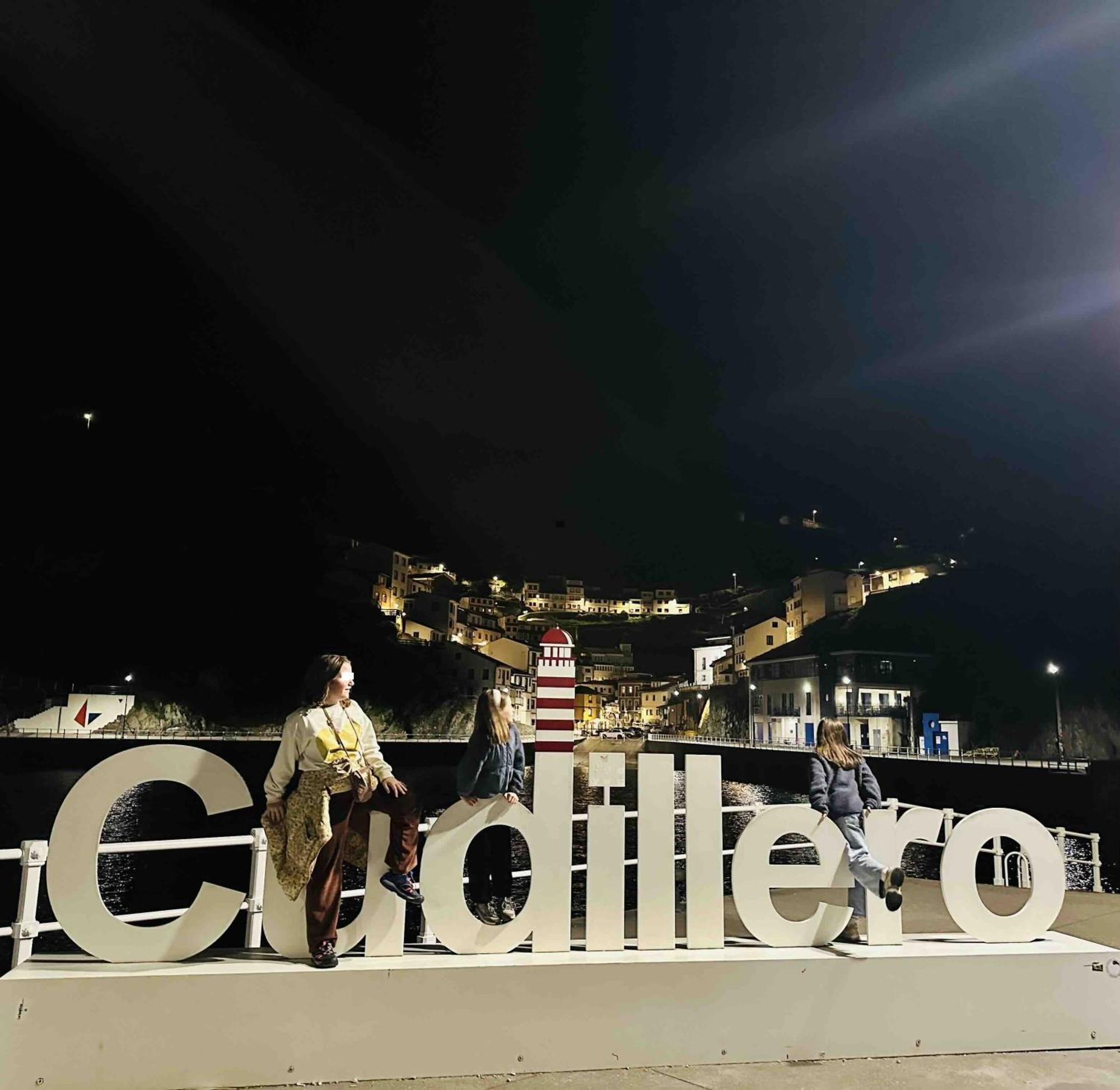 Apartamentos Rurales La Carbayala Ovinana  ภายนอก รูปภาพ